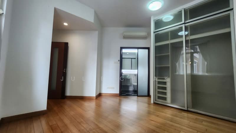 Robertson 100, 100 Robertson Quay, Orchard / River Valley, 2 Bedrooms, 936 sqft, Apartment For Rent, by Julie Cheak, 24438838 - PropertyGuru.com.sg