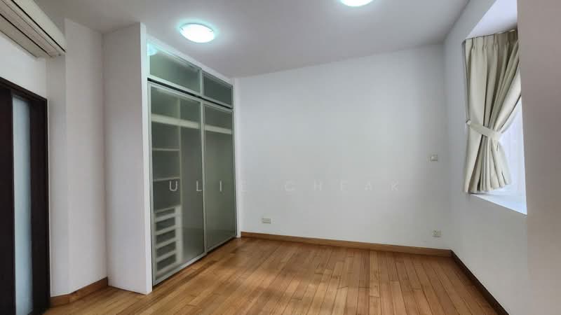 Robertson 100, 100 Robertson Quay, Orchard / River Valley, 2 Bedrooms, 936 sqft, Apartment For Rent, by Julie Cheak, 24438838 - PropertyGuru.com.sg