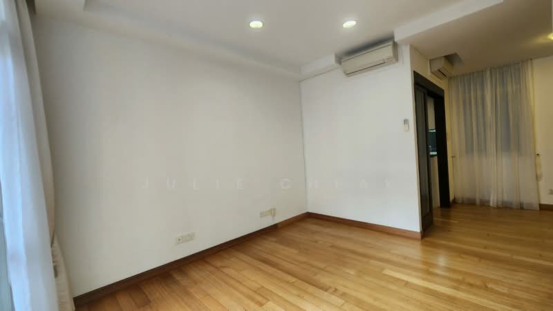 Robertson 100, 100 Robertson Quay, Orchard / River Valley, 2 Bedrooms, 936 sqft, Apartment For Rent, by Julie Cheak, 24438838 - PropertyGuru.com.sg
