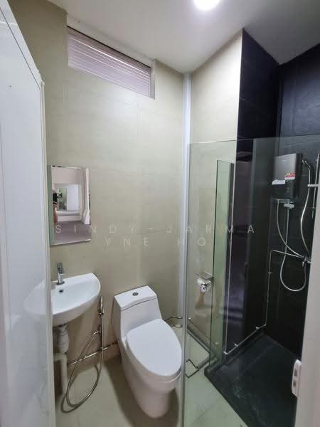 Pandan Valley, 1 Pandan Valley, Clementi Park / Upper Bukit Timah, 1,530 sqft, Shop / Shophouse For Rent, by Sindy-Jarmayne Ho, 24439512 - Bathroom - CommercialGuru.com.sg