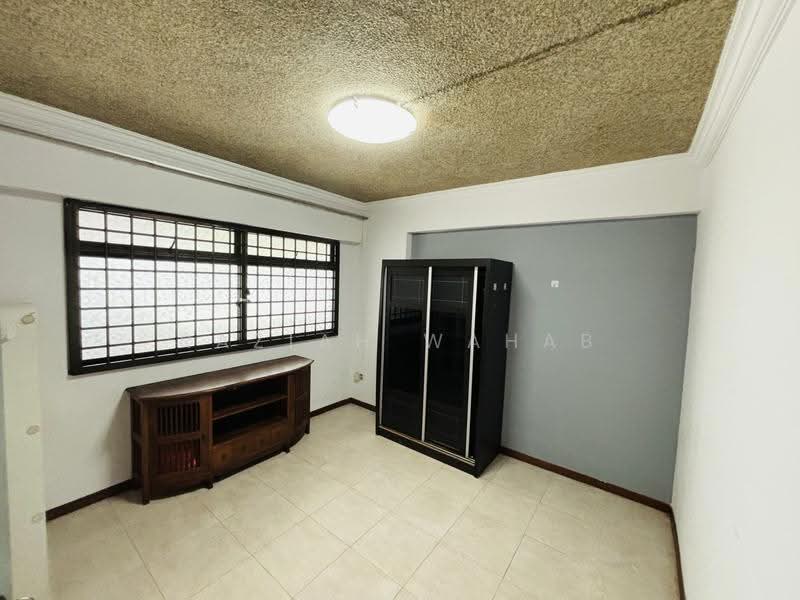 795 Woodlands Drive 72, 795 Woodlands Drive 72, Admiralty / Woodlands, 3 Bedrooms, 1,097 sqft, HDB Flat For Rent, by Raziah Wahab, 24441478 - Master Room (Corridor) - PropertyGuru.com.sg