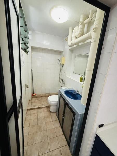 795 Woodlands Drive 72, 795 Woodlands Drive 72, Admiralty / Woodlands, 3 Bedrooms, 1,097 sqft, HDB Flat For Rent, by Raziah Wahab, 24441478 - Common Bathroom - PropertyGuru.com.sg