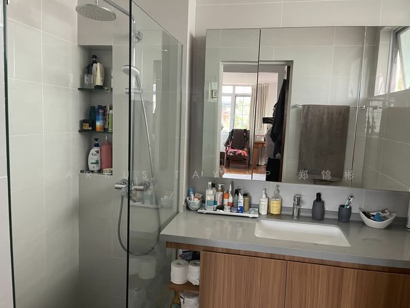 For Rent - Bukit Timah 5-bedroom Semi-detached house