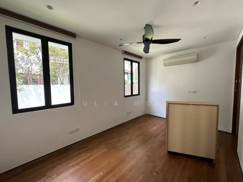 Greenleaf Drive, Greenleaf Drive, 4 Bedrooms, 3,800 sqft, Semi-Detached House For Rent, by Julia Goh, 24442232 - PropertyGuru.com.sg