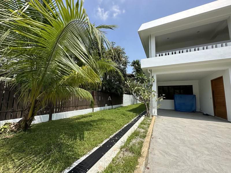 Greenleaf Drive, Greenleaf Drive, 4 Bedrooms, 3,800 sqft, Semi-Detached House For Rent, by Julia Goh, 24442232 - PropertyGuru.com.sg