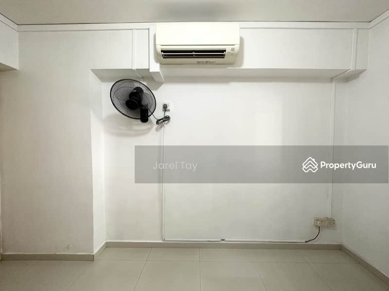 For Rent - 258C Compassvale Road