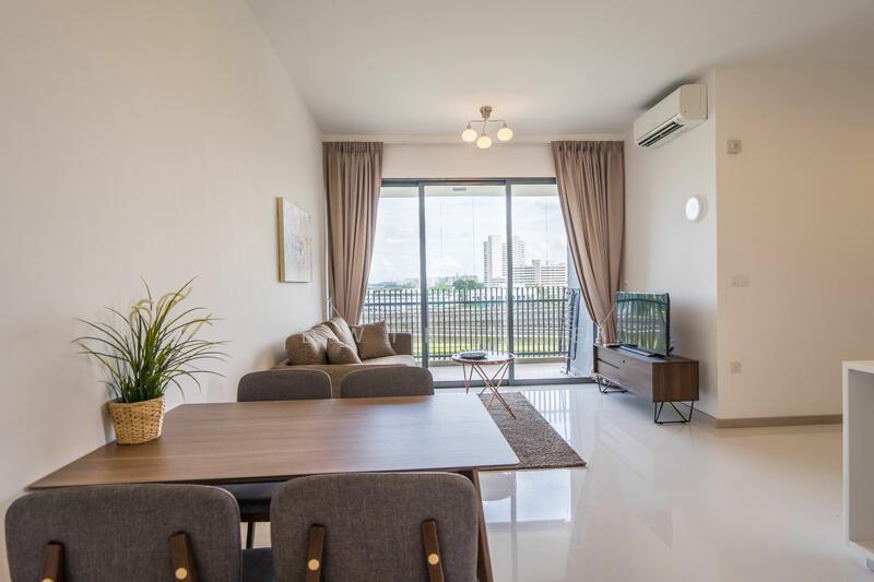 J Gateway, 2 Gateway Drive, 3 Bedrooms, 969 sqft, Condominium For Rent, by Edwin Lee, 24442401 - PropertyGuru.com.sg