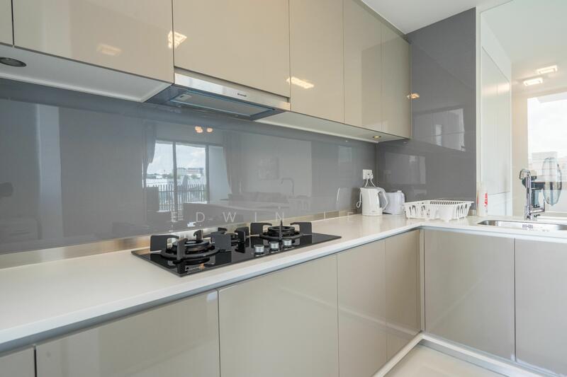 J Gateway, 2 Gateway Drive, 3 Bedrooms, 969 sqft, Condominium For Rent, by Edwin Lee, 24442401 - PropertyGuru.com.sg