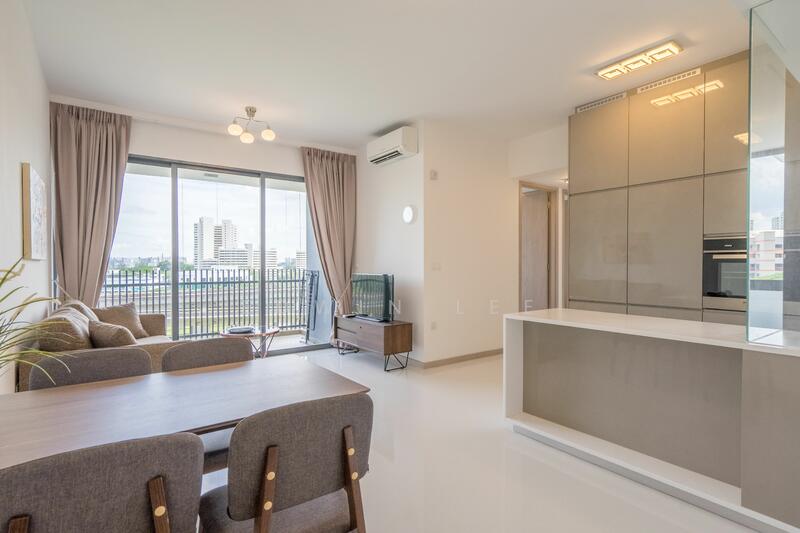 J Gateway, 2 Gateway Drive, 3 Bedrooms, 969 sqft, Condominium For Rent, by Edwin Lee, 24442401 - PropertyGuru.com.sg
