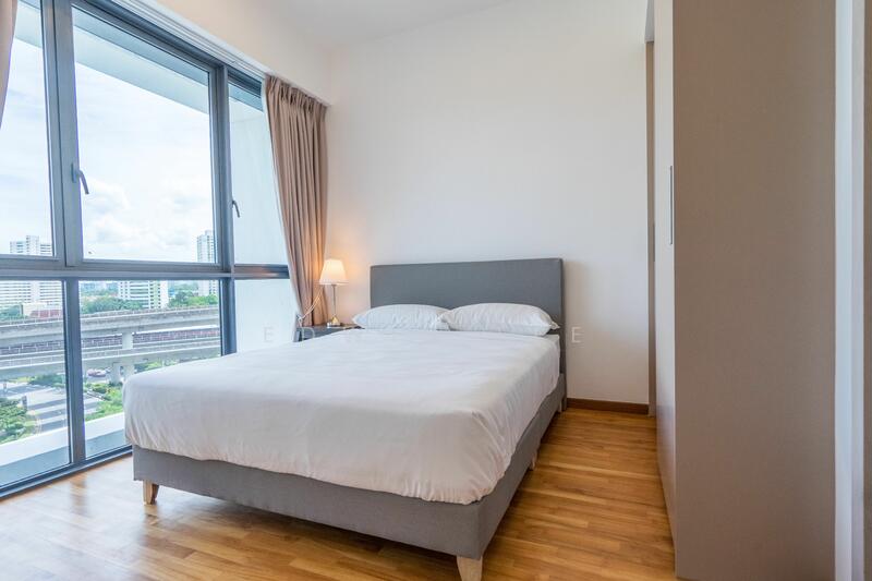 J Gateway, 2 Gateway Drive, 3 Bedrooms, 969 sqft, Condominium For Rent, by Edwin Lee, 24442401 - PropertyGuru.com.sg