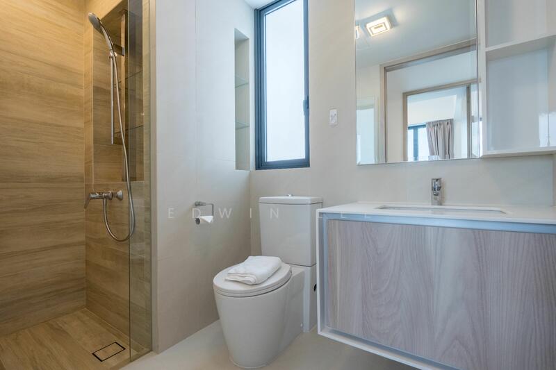 J Gateway, 2 Gateway Drive, 3 Bedrooms, 969 sqft, Condominium For Rent, by Edwin Lee, 24442401 - PropertyGuru.com.sg