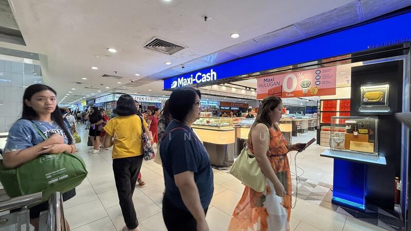 Lucky Plaza, 304 Orchard Road, 882 sqft, Mall Shop For Sale, by Alvin Chua, 24443745 - CommercialGuru.com.sg