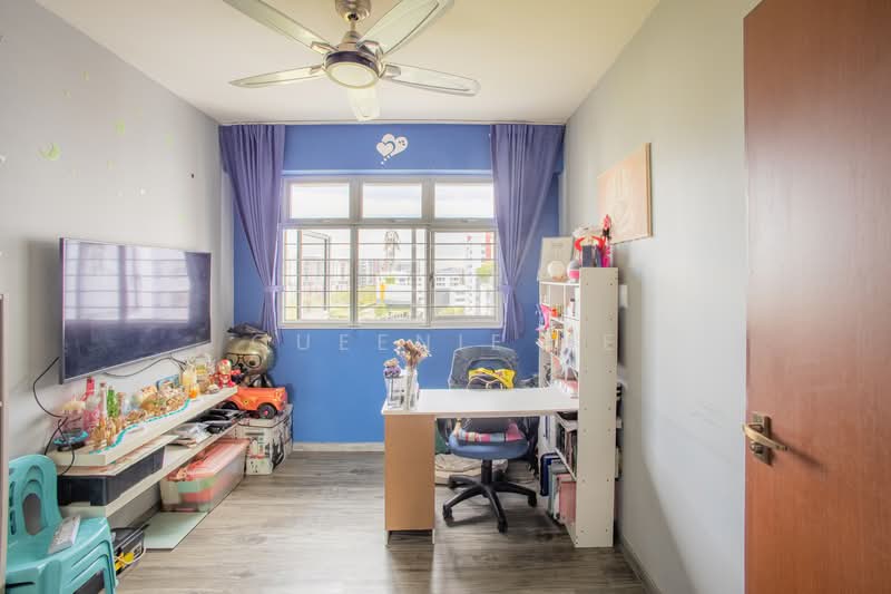 694C Woodlands Drive 62, 694C Woodlands Drive 62, 2 Bedrooms, 721 sqft, HDB Flat For Sale, by Queenie Ke, 24445093 - PropertyGuru.com.sg