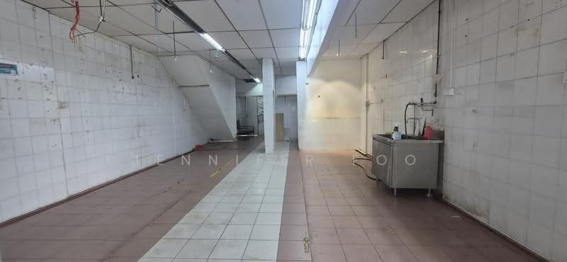 2 Lorong Lew Lian, 2 Lorong Lew Lian, Hougang / Punggol / Sengkang, 350 sqft, Shop / Shophouse For Rent, by Jennifer Foo, 24445303 - Interior - CommercialGuru.com.sg