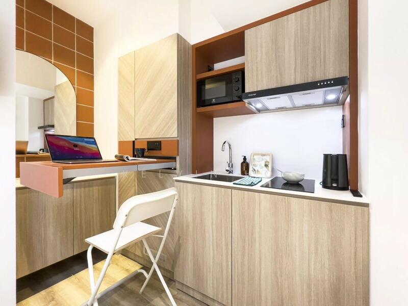 Standard Queen Studio