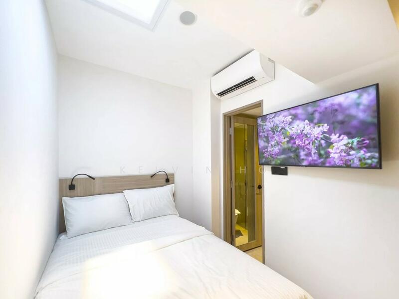 Standard Queen Studio