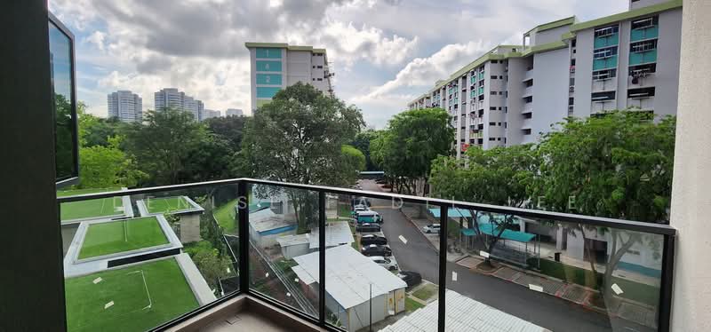 Avenue South Residence, 11 Silat Avenue, 2 Bedrooms, 732 sqft, Condominium For Rent, by Denise Fadil Lee, 24449569 - Nice greenery view at Balcony. - PropertyGuru.com.sg