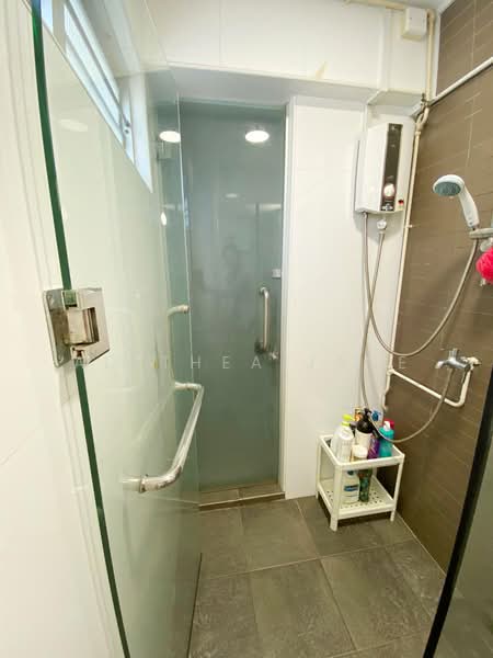 5 Marine Terrace, 5 Marine Terrace, Room Rental, 150 sqft, HDB Flat For Rent, by Alethea Jane, 24450472 - PropertyGuru.com.sg