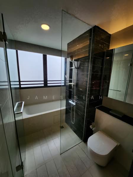 Hedges Park Condominium, 83 Flora Drive, 4 Bedrooms, 1,345 sqft, Condominium For Rent, by James Seah, 24451263 - PropertyGuru.com.sg