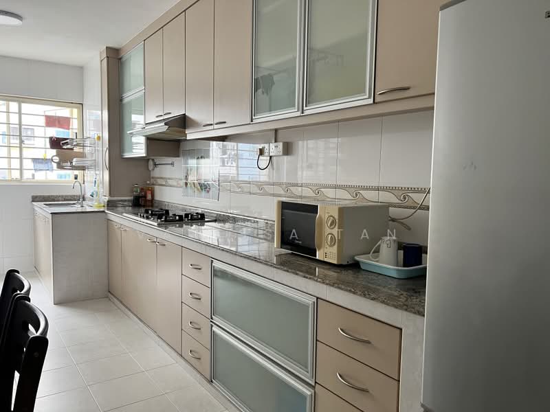337 Bukit Batok Street 34, 337 Bukit Batok Street 34, Room Rental, 150 sqft, HDB Flat For Rent, by Vanessa Tan, 24452682 - PropertyGuru.com.sg