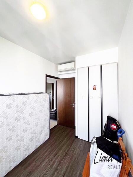Symphony Suites, 1 Yishun Close, 2 Bedrooms, 689 sqft, Condominium For Rent, by Lionel Toh, 24452921 - District 27, Symphony Suites, Common Room, Lionel Toh Realtor.JPEG - PropertyGuru.com.sg