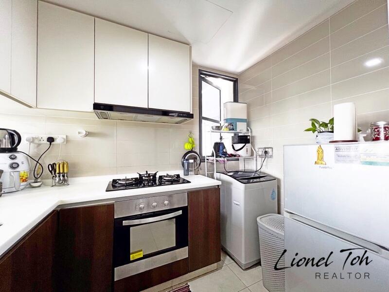 Symphony Suites, 1 Yishun Close, 2 Bedrooms, 689 sqft, Condominium For Rent, by Lionel Toh, 24452921 - District 27, Symphony Suites, Kitchen, Lionel Toh Realtor.JPEG - PropertyGuru.com.sg