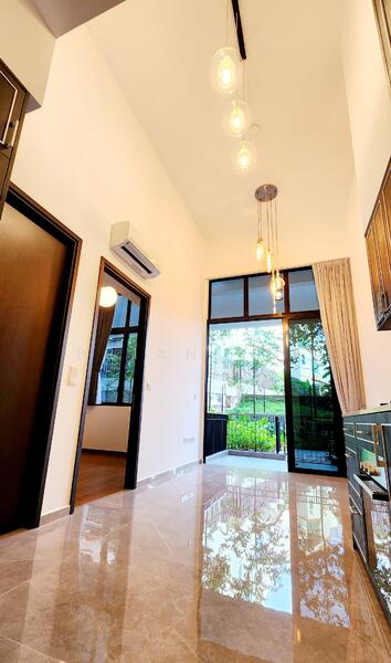 Mayfair Gardens, 8 Rifle Range Road, 2 Bedrooms, 570 sqft, Condominium For Rent, by Brian Yee, 24453845 - PropertyGuru.com.sg