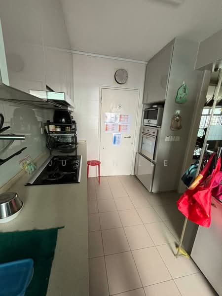 293D Bukit Batok Street 21, 293D Bukit Batok Street 21, 3 Bedrooms, 1,001 sqft, HDB Flat For Sale, by Justin Lee, 24454185 - PropertyGuru.com.sg