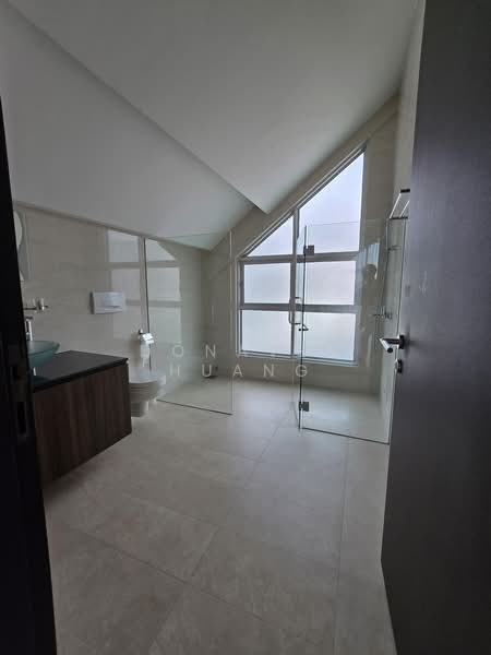 Braddell Heights Estate, , 7 Bedrooms, 9,500 sqft, Bungalow House For Rent, by Donaven Huang, 24455854 - PropertyGuru.com.sg