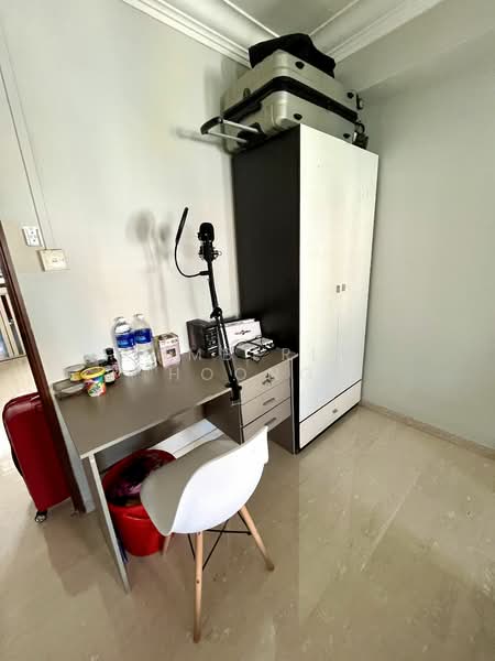 For Rent - 704 Jurong West Street 71