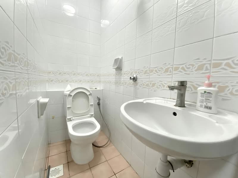 Avila Gardens, 9 Flora Road, Room Rental, 100 sqft, Condominium For Rent, by Victoria Ling, 24457531 - PropertyGuru.com.sg