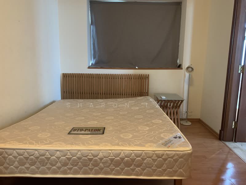 Sunshine Plaza, 10 Prinsep Link, 1 Bedroom, 549 sqft, Condominium For Rent, by Sharon Lau, 24459262 - Bedroom with a Queen Size Bed - PropertyGuru.com.sg