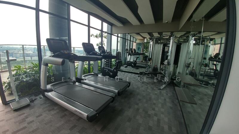 J Gateway, 2 Gateway Drive, 2 Bedrooms, 678 sqft, Condominium For Rent, by Seah Hui Leng, 24461310 - PropertyGuru.com.sg