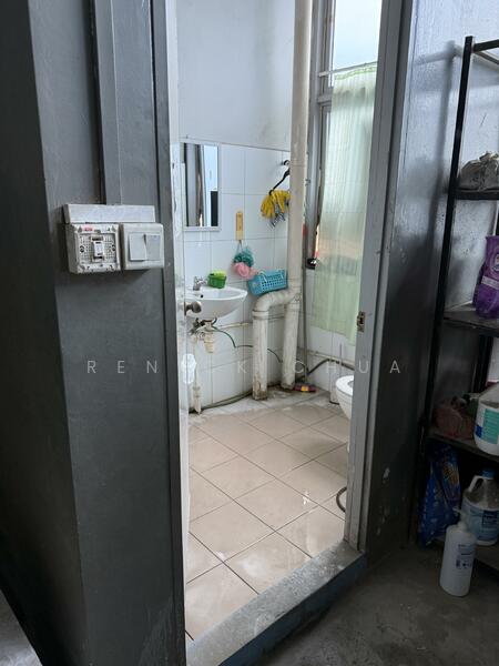 West Connect Building, 10 Buroh Street, 2,368 sqft, Factory / Workshop (B2) For Sale, by Renick Chua, 24461515 - CommercialGuru.com.sg