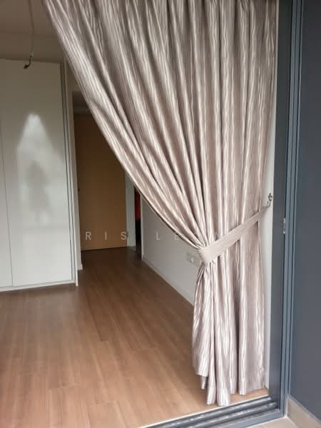 The Lakefront Residences, 46 Lakeside Drive, Room Rental, 200 sqft, Condominium For Rent, by Iris Leong, 24461739 - Attached with balcony - PropertyGuru.com.sg