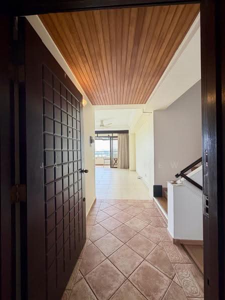 Hillcrest Arcadia, 255 Arcadia Road, Newton / Novena, 3 Bedrooms, 1,798 sqft, Condominium For Rent, by Javier Chew, 24463760 - Entrance - PropertyGuru.com.sg