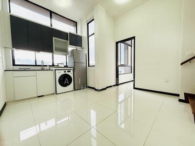 For Rent - Viva Vista