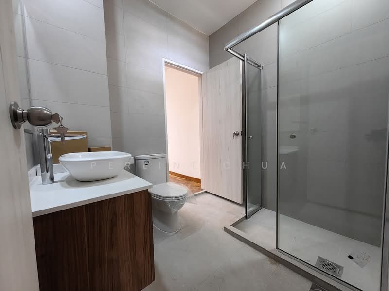 Orange Regency, 101 Fernhill Road, 3 Bedrooms, 2,422 sqft, Apartment For Rent, by Perline Chua, 24464863 - PropertyGuru.com.sg