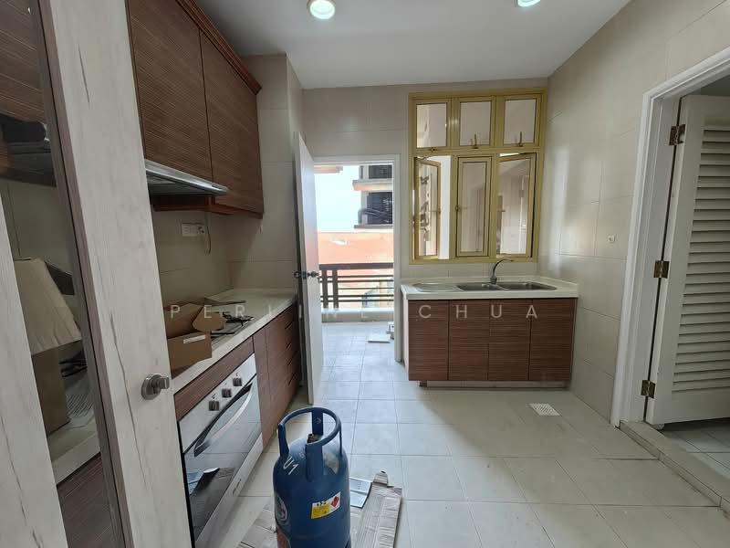 Orange Regency, 101 Fernhill Road, 3 Bedrooms, 2,422 sqft, Apartment For Rent, by Perline Chua, 24464863 - PropertyGuru.com.sg