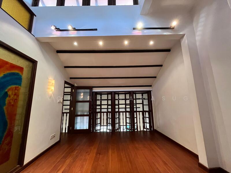 For Rent - Charming River Valley House