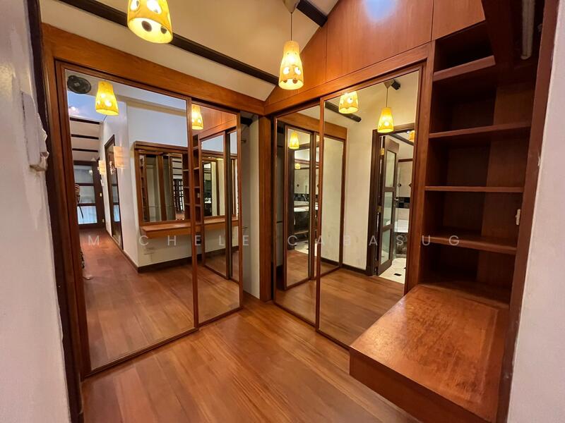 For Rent - Charming River Valley House