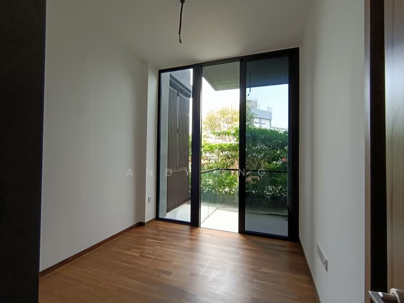 Parc Komo, 963 Upper Changi Road North, 2 Bedrooms, 732 sqft, Condominium For Rent, by Andy Ong, 24465421 - master bedroom with balcony - PropertyGuru.com.sg