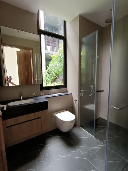 Parc Komo, 963 Upper Changi Road North, 2 Bedrooms, 732 sqft, Condominium For Rent, by Andy Ong, 24465421 - master bathroom - PropertyGuru.com.sg