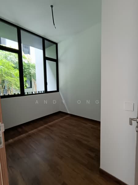 Parc Komo, 963 Upper Changi Road North, 2 Bedrooms, 732 sqft, Condominium For Rent, by Andy Ong, 24465421 - 2nd bedroom - PropertyGuru.com.sg