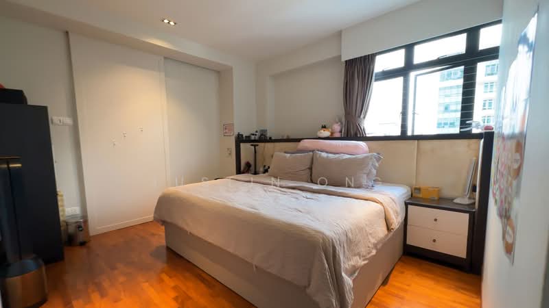 Balmoral Gate, 33 Balmoral Road, Orchard / Holland (D09-10), Tanglin / Holland / Bukit Timah, 3 Bedrooms, 1,259 sqft, Condominium For Sale, by Justin Ong, 24467447 - Portion of Masterbedroom - PropertyGuru.com.sg