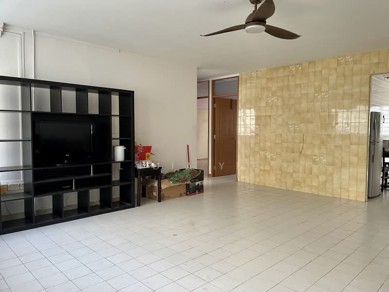 226 Tampines Street 23, 226 Tampines Street 23, 3 Bedrooms, 1,120 sqft, HDB Flat For Rent, by Lydia Yee, 24469073 - PropertyGuru.com.sg