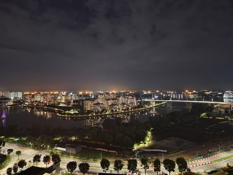 Concourse Skyline, 298 Beach Road, 2 Bedrooms, 1,152 sqft, Condominium For Sale, by Ellouisa Chen (Elle Chen), 24469298 - PropertyGuru.com.sg