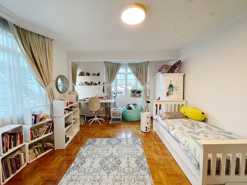 Serangoon Garden Estate, 77 Chiselhurst Grove, 6 Bedrooms, 3,391 sqft, Detached House For Rent, by Lim Kai Vearn, 24469499 - PropertyGuru.com.sg