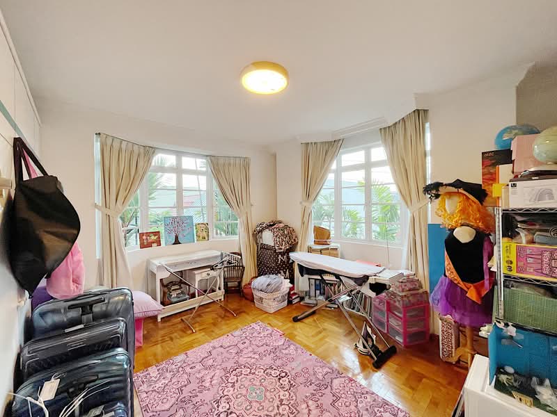 Serangoon Garden Estate, 77 Chiselhurst Grove, 6 Bedrooms, 3,391 sqft, Detached House For Rent, by Lim Kai Vearn, 24469499 - PropertyGuru.com.sg