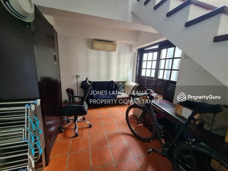For Rent - River Valley Road